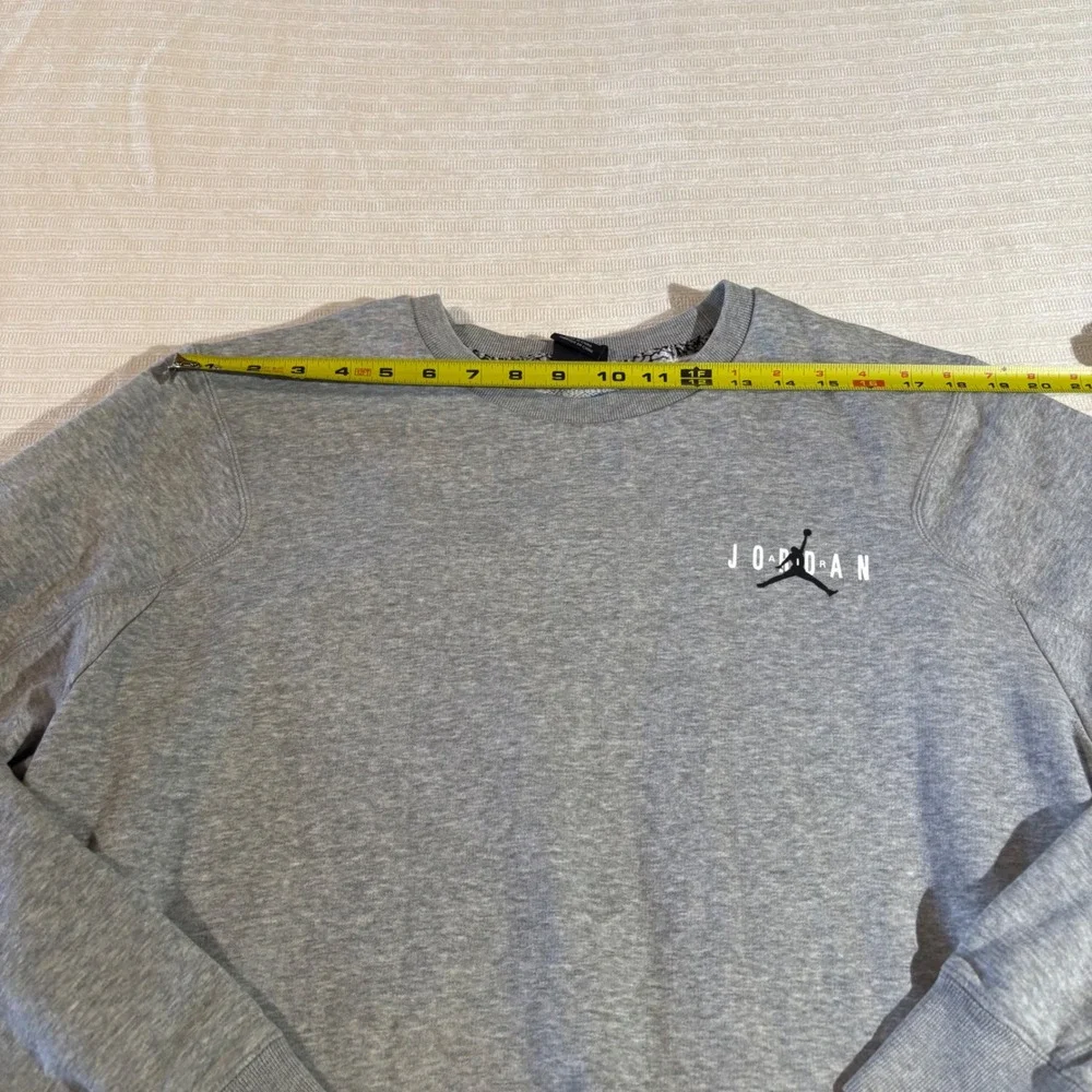 Jordan Mens Grey Striped Jumpman Crewneck Sweatshirt XL 634487-063